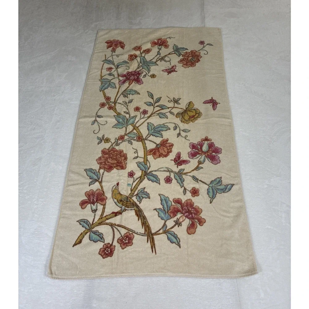 Pair Of Fieldcrest Vintage Tan Floral & Butterfly Bath Towels Multi-Color Chrty